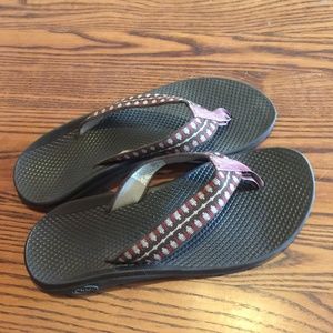 CHACO Flip Flops Women's sz 8